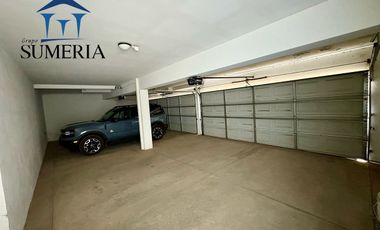 Departamento de dos plantas semi amueblado en Quintas del Sol frente a parque