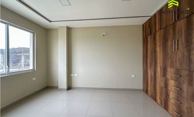 Casa en Venta en Elegole - Manta | Cerca de Terminal, Aeropuerto, Shop