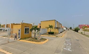 Casa en Venta a 20 min de Playa Coatza.