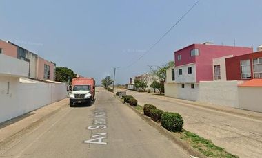 Casa en Venta a 20 min de Playa Coatza.