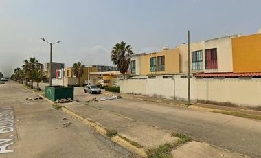 Casa en Venta a 20 min de Playa Coatza.