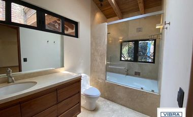 Espectacular casa con un toque colonia moderno a la venta en Tetelpan!