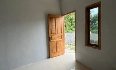 JUAL KOS 6 KAMAR DI KADIPIRO BANJARSARI SOLO DEKAT RUMAH SAKIT NGIPANG