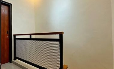 Rumah Estetik dan Ekslusif di Utan Kayu Matraman Jaktim