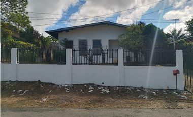 Alquilo casa cercada en David centrica Varital