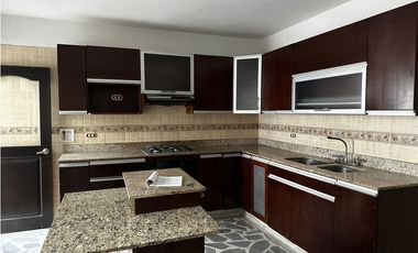 Casa en Arriendo en el Sector de Simón Bolívar Medellín