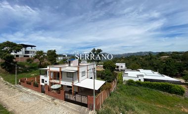 CASA CAMPESTRE EN VENTA EN BRISAS DE RUITOQUE GIRON