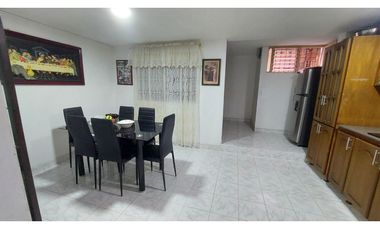 Venta de Casa Bifamiliar – San Antonio de Prado, Rosaleda