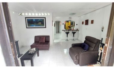 Venta de Casa Bifamiliar – San Antonio de Prado, Rosaleda