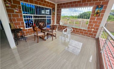 Finca campestre con piscina en venta - Santa Elena El Cerrito Valle