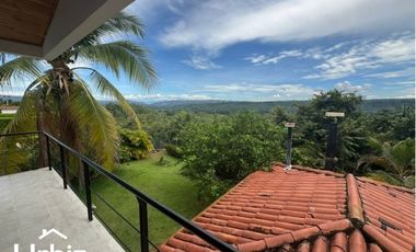 Hermosa Casa Campestre 355 m² en Verdesol, Melgar