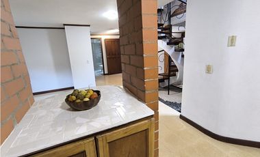 Dos Casas en Venta en La Estrella