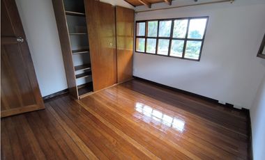 Dos Casas en Venta en La Estrella