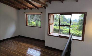 Dos Casas en Venta en La Estrella