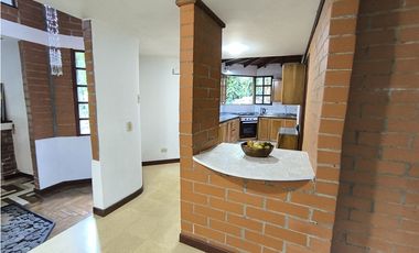 Dos Casas en Venta en La Estrella