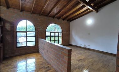 Dos Casas en Venta en La Estrella