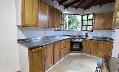 Dos Casas en Venta en La Estrella