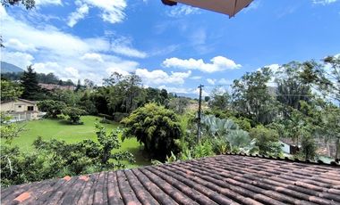 Dos Casas en Venta en La Estrella