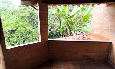 Dos Casas en Venta en La Estrella