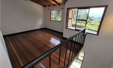 Dos Casas en Venta en La Estrella