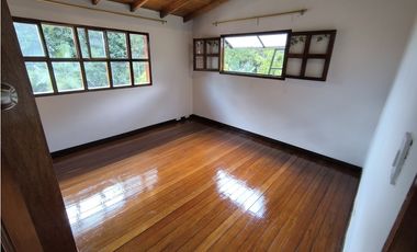 Dos Casas en Venta en La Estrella