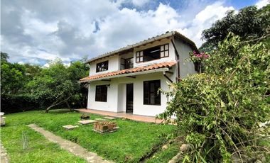 Dos Casas en Venta en La Estrella