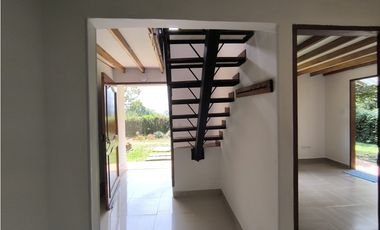 Dos Casas en Venta en La Estrella