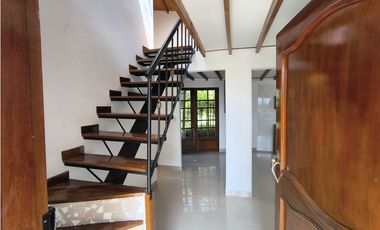 Dos Casas en Venta en La Estrella