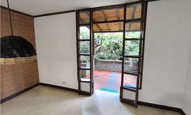 Dos Casas en Venta en La Estrella