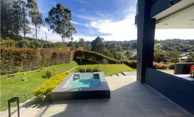 Casa Amoblada en Arriendo en Alto de Palmas