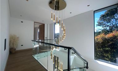 Casa Amoblada en Arriendo en Alto de Palmas