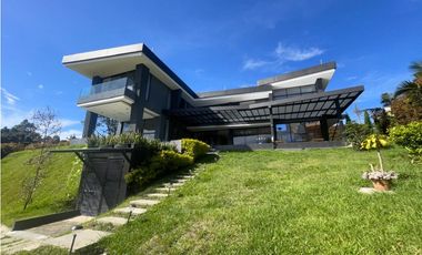 Casa Amoblada en Arriendo en Alto de Palmas