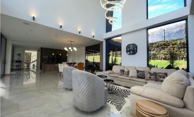 Casa Amoblada en Arriendo en Alto de Palmas