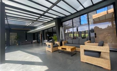 Casa Amoblada en Arriendo en Alto de Palmas