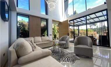 Casa Amoblada en Arriendo en Alto de Palmas