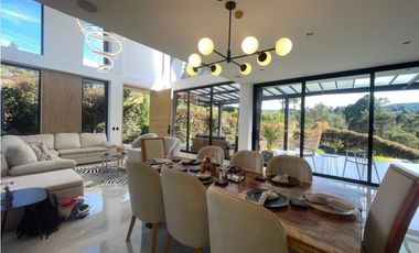 Casa Amoblada en Arriendo en Alto de Palmas