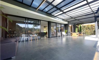 Casa Amoblada en Arriendo en Alto de Palmas