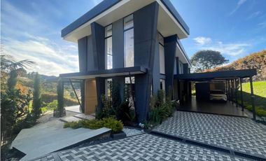 Casa Amoblada en Arriendo en Alto de Palmas