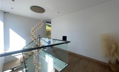 Casa Amoblada en Arriendo en Alto de Palmas