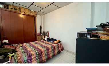Casa bifamiliar de dos pisos en venta - Barrio El Sembrador, Palmira