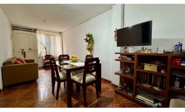 Casa bifamiliar de dos pisos en venta - Barrio El Sembrador, Palmira