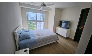 VENDO PH SIMJA ALTOS DEL GOLF LNEA BLANCA VV