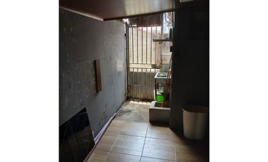 LOCAL VILLA LUCRE / CENTRO COMERCIAL PUNTA FRESCA / 55M / DEPOSITO JC