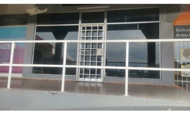 LOCAL VILLA LUCRE / CENTRO COMERCIAL PUNTA FRESCA / 55M / DEPOSITO JC