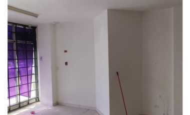 PARQUE LEFEVRE / PLAZA DEL ISTMO / 248M / LOCAL CON OFICINAS Y BODEGA