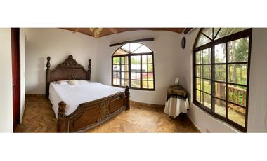 CERRO AZUL / CENTINELA / 2 NIVELES / 1821 M / 3 HABITACION / AMOBLADA