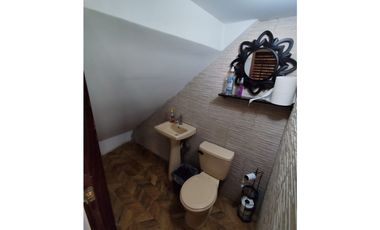 CERRO AZUL / CENTINELA / 2 NIVELES / 1821 M / 3 HABITACION / AMOBLADA