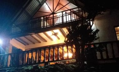 CERRO AZUL / CENTINELA / 2 NIVELES / 1821 M / 3 HABITACION / AMOBLADA