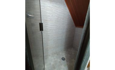 CERRO AZUL / CENTINELA / 2 NIVELES / 1821 M / 3 HABITACION / AMOBLADA