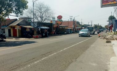 Rumah di Jalan Raya Bandung Akses Strategis Cocok Untuk Bisnis